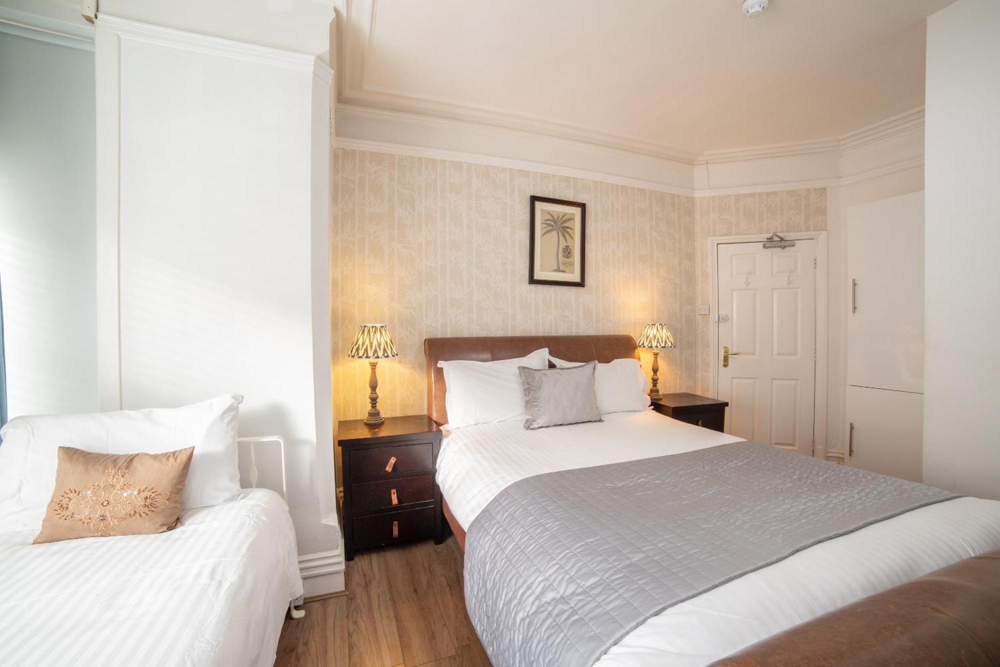 Oyo Lonsdale Guest House Oxford Exterior photo